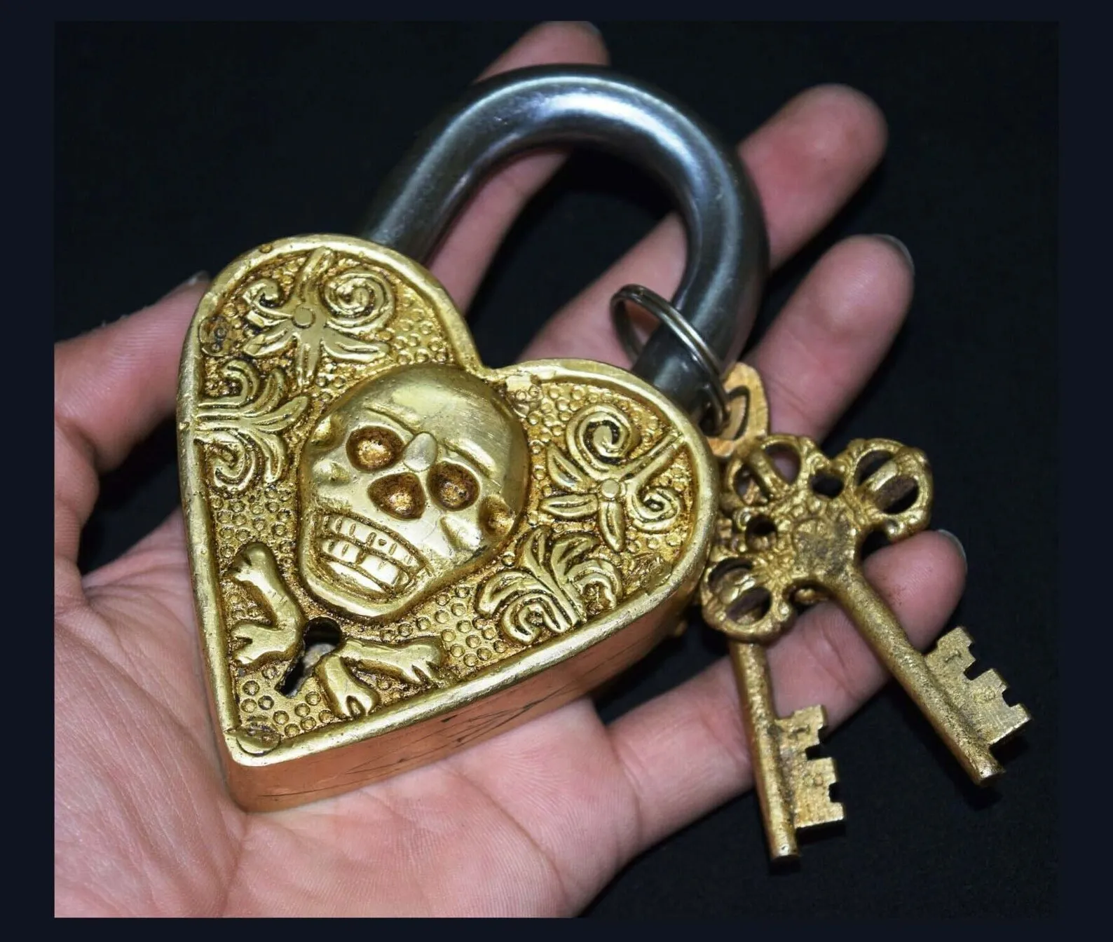 Old European Design Padlock Sea Captain Lock Old Style Padlock Medieval & Western Collections, Fully Functioning Brass Lock