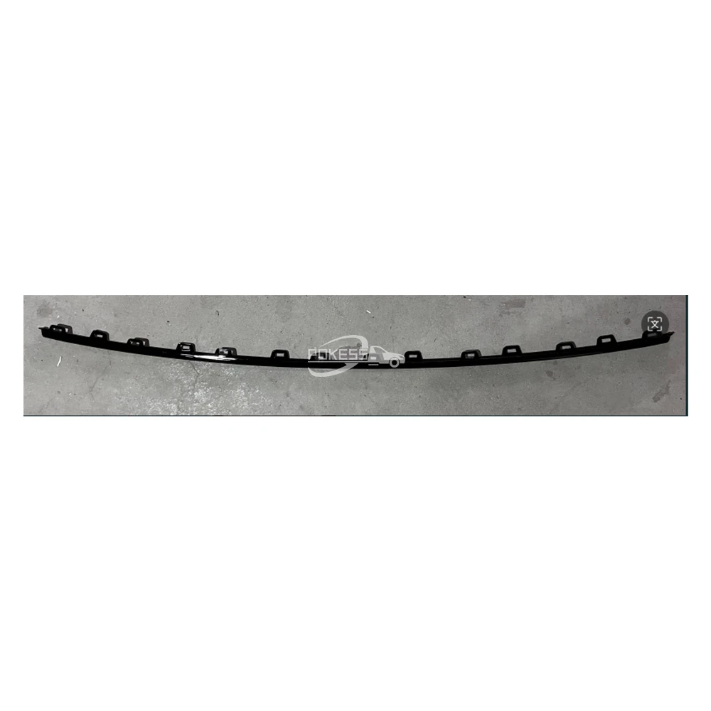 N2RZ-17810-CA Center Rear Bumper Trim for Lincoln