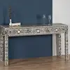 Available in different Colors
