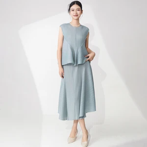 Wholesale Smocked Clothing Women's Designer Set Casual Stretch Sleeveless Top and Skirt Two-Piece Set Solid Color Summer