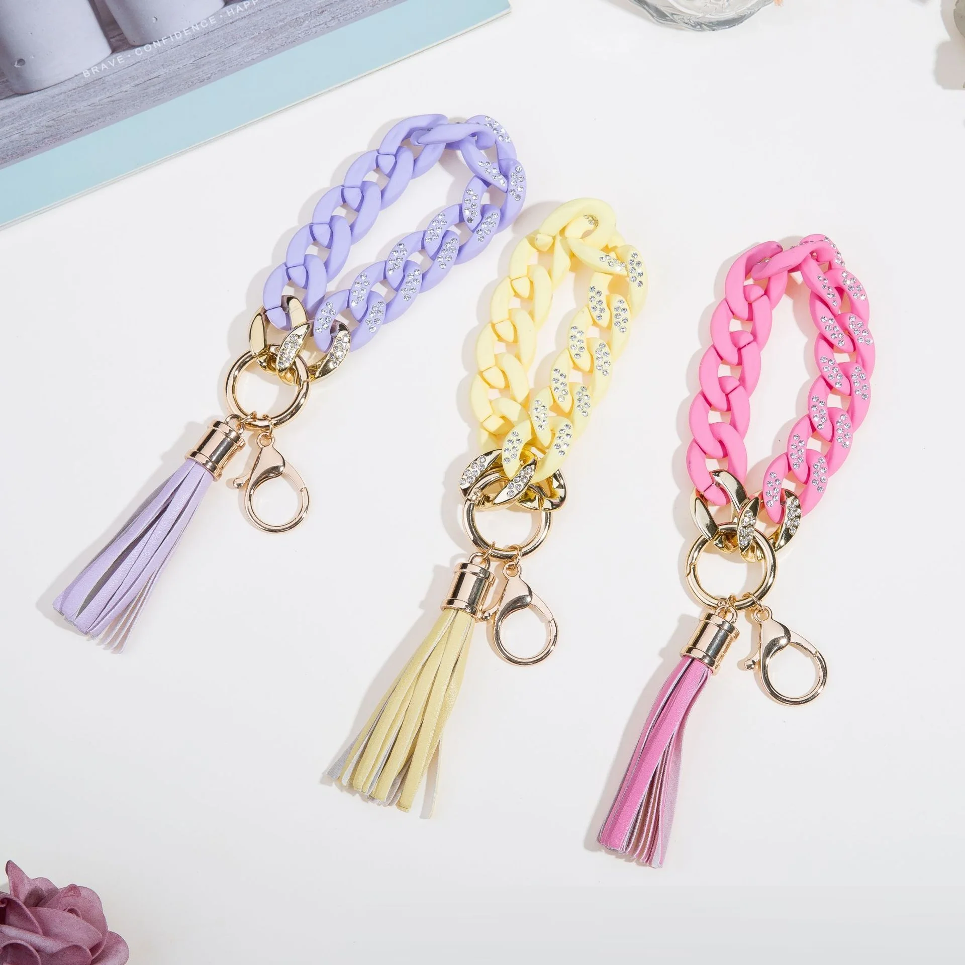 Link Chain Wristlet Keychain for Women Acrylic Bangle Key Ring Chunky Chain Link Bracelet Car Keys Bangle Circle Wrist Key Rings