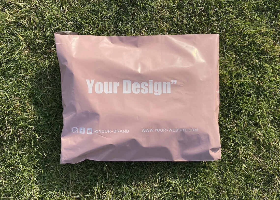 Экологичная упаковка одежды с логотипом на заказ 100% биоразлагаемый Компостируемый кукурузный крахмал полиэтиленовые почтовые пакеты доставка почтовый