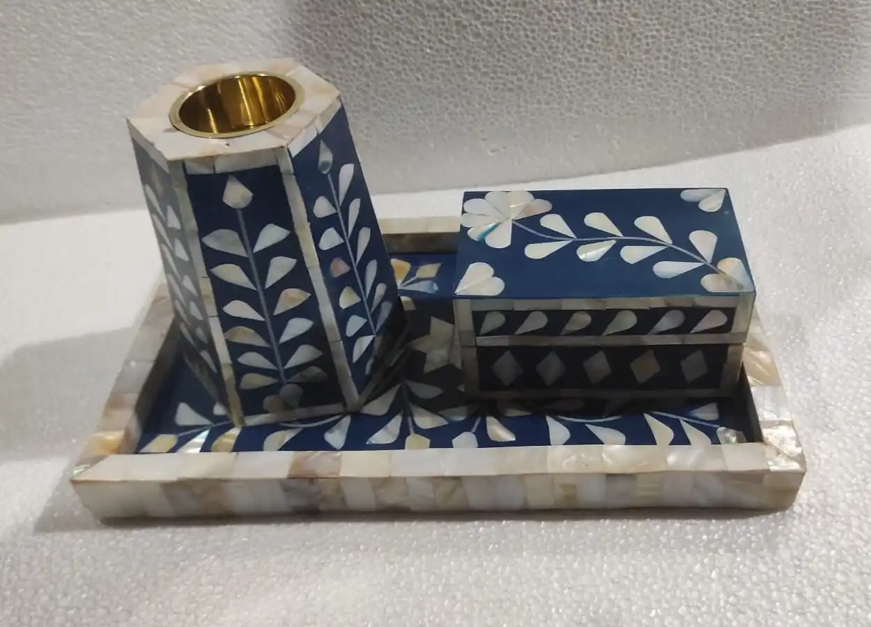 MOP Incense Burner with Mother of Pearl Inlay Agarwood and Seed Wholesale Price Wood Burner for Bakhoor