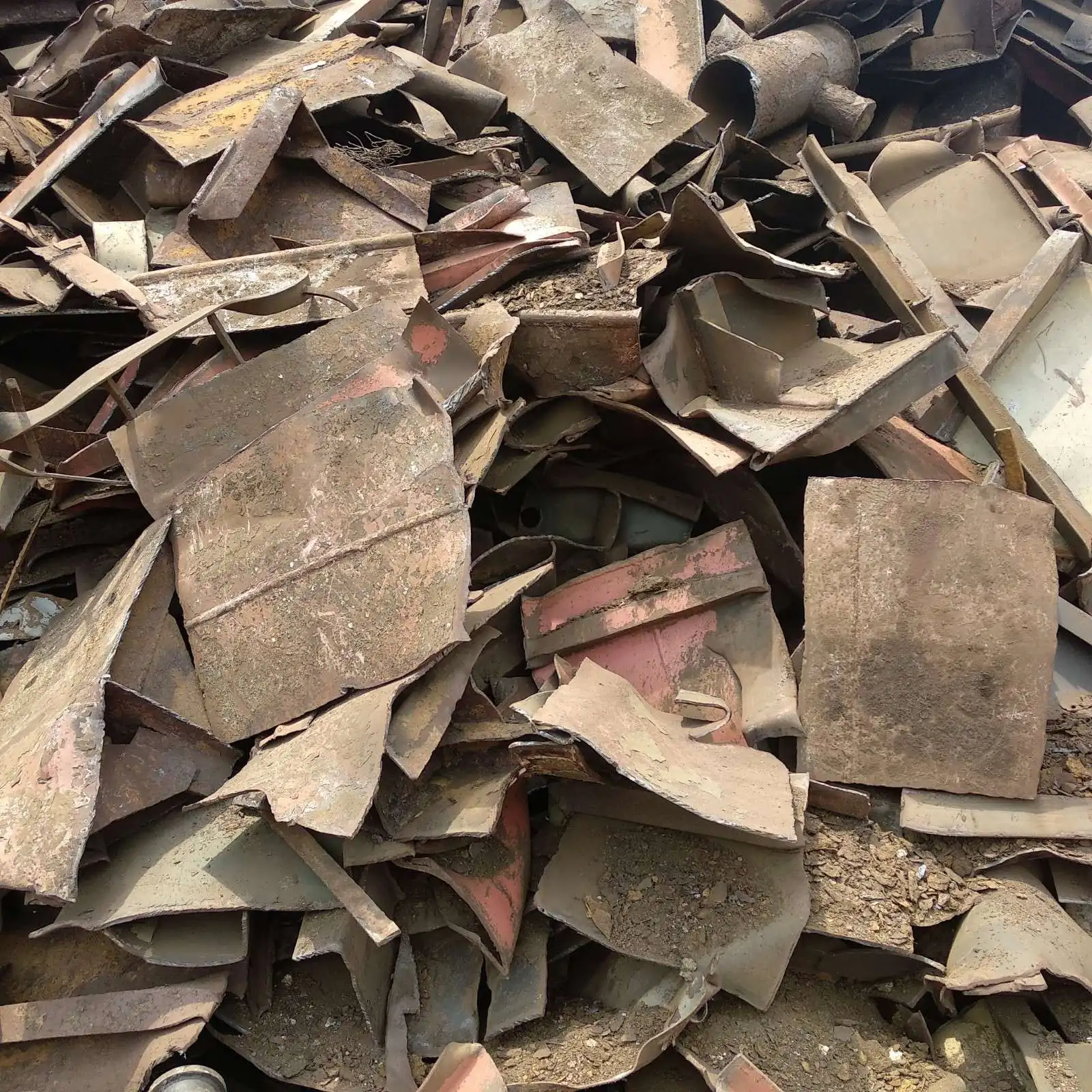 High-Quality HMS 1 & 2 Scrap Metal ISRI 200-206 | 80/20 Rail Scrap, Industrial Steel Scrap | Bulk Scrap Metal Supplier
