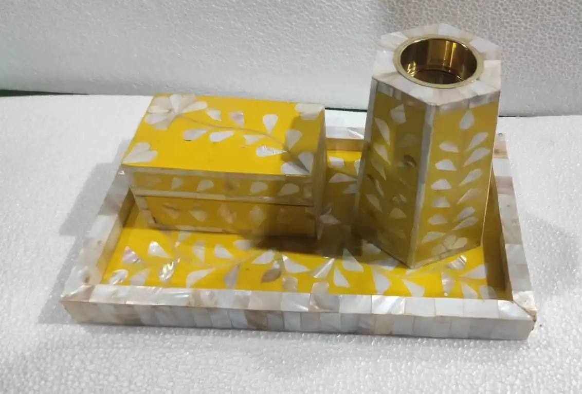 MOP Incense Burner with Mother of Pearl Inlay Agarwood and Seed Wholesale Price Wood Burner for Bakhoor
