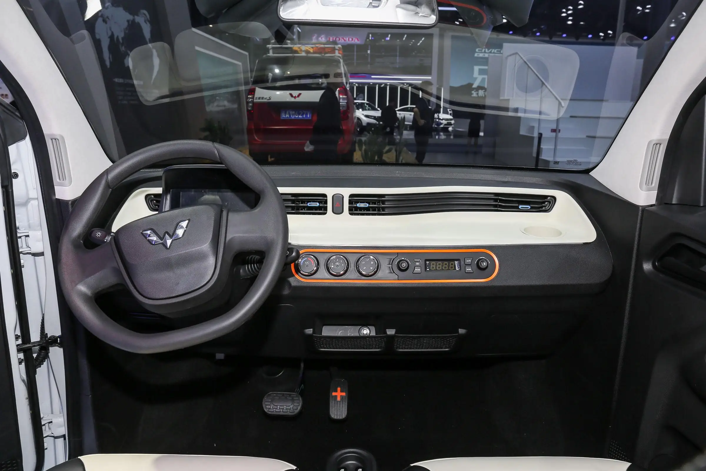 Wuling Mini Ev Car New Cheapest Electric Car And Vehicle Certificated