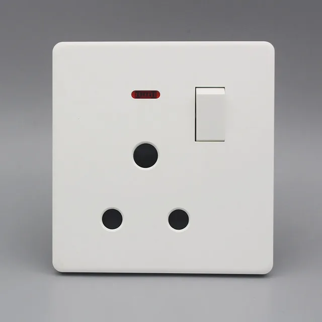 UK 15A PC Safety Decorative Childproof Electrical Wall  Light Switch Socket