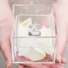 ใส