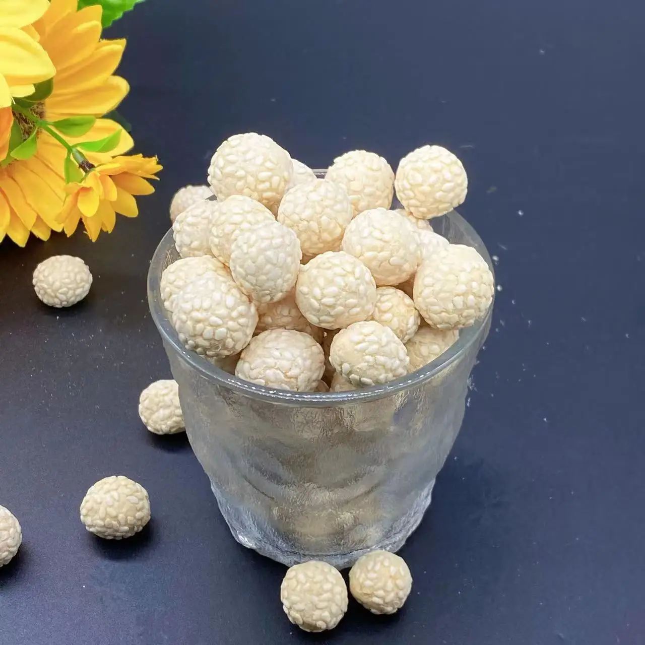 Sesame Coated Peanuts Healthy Snack Crunchy White Sesame Peanut manufacture