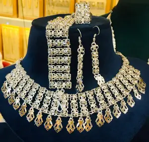 Classic Dubai Vintage Gold-Plated Brass Diamond Necklace Chain Set Alloy Zircon Pearl for Anniversary Weddings Women's Gifts