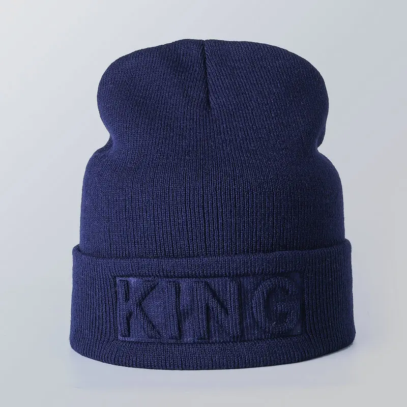 DLL419 Acrylic Cuffed Custom Logo Embossed Beanie Knitted Beanie KING QUEEN logo Winter Beanie Hat