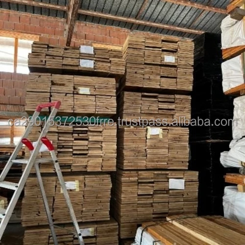 Factory Supply Edged Oak / Lumber / Wood / Wholesale Natural Sawn