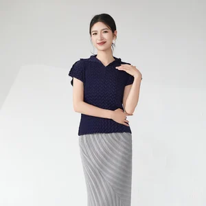 Miyake Pleated Short-Sleeved Top Design 2025 Summer New Lapel Solid Color Top Ladies Elegant T-Shirt