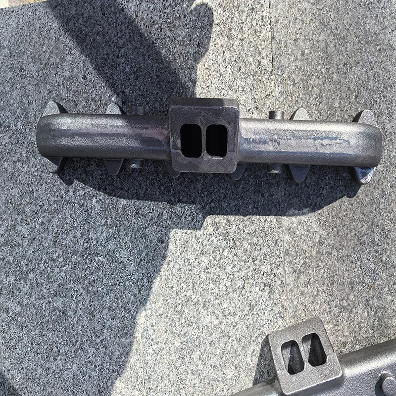 Nowe kolektory wydechowe z otworem 2,25 cala z naturalnym powierzchniowym wykończeniem odlewu