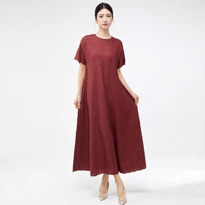 2025 Latest Design Miyake Pleated Dress Graceful Design Casual Loose Short Sleeve Ladies Plus Size Dress