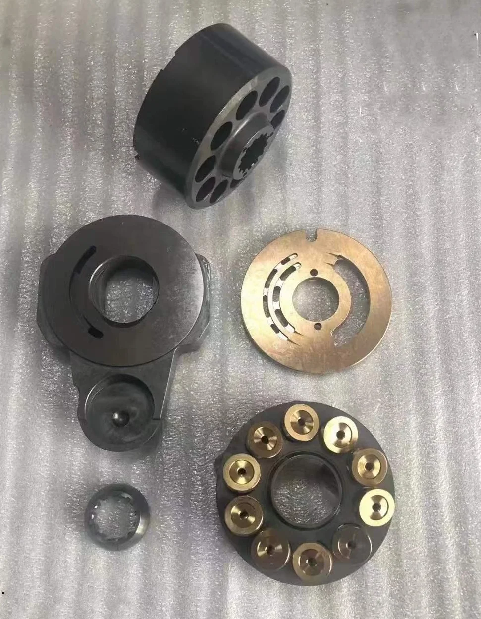 Mini Excavator ZX35 Hydraulic Pump 4415271 Nachi PVD-1B-32