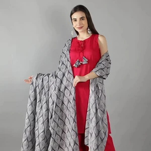 Fuchsia Pink Sleeveless Front Tassel Tie Up Suit Set With Geometric Print Dupatta Kurta Set Women Three Piece Pant Suit Set