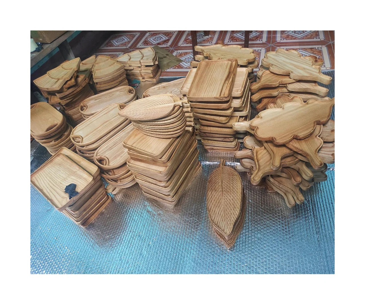 New Design Kitchen Accessories Porcelain Tableware Fine Bone Wood Design Dinner Plates Set Ceramic Dinnerware Home Decor