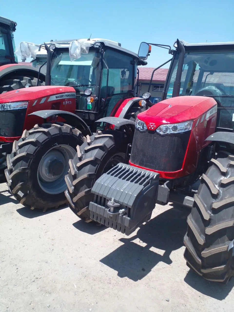 Used Tractor Massey Ferguson Mf133,135,165,166,275,290,385 2wd/4wd