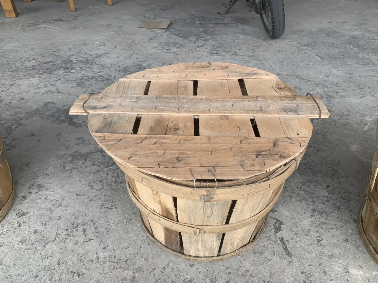 Crab Bushel Basket With Lids Best Price Seafood Containing Bushel