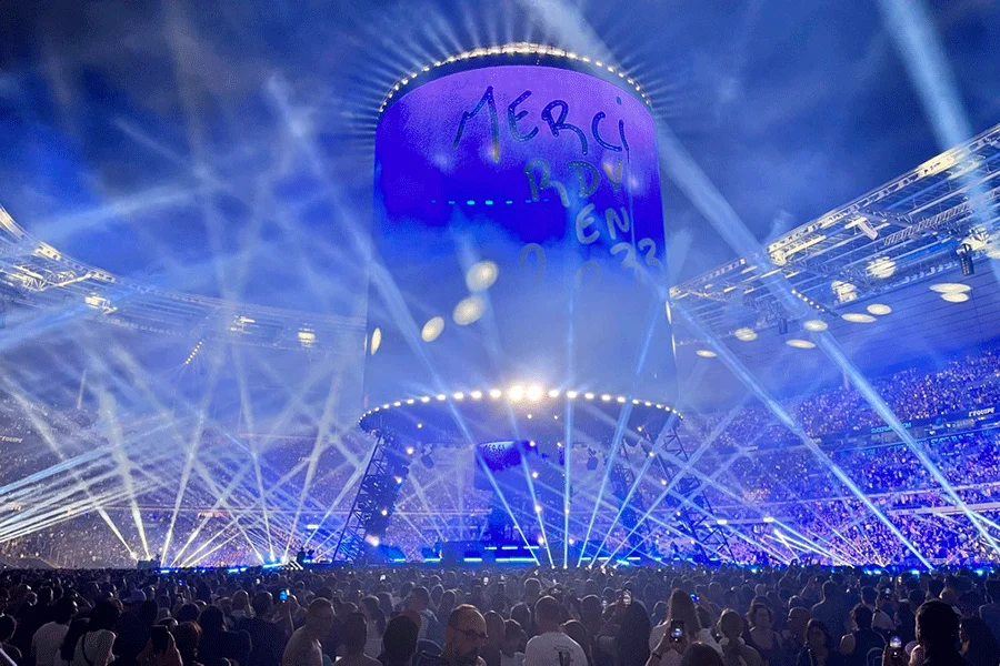 Waterproof IP66 Beam Moving Head Light with 400W Module LED and 4-35° Zoom Angle for Outdoor All Weather