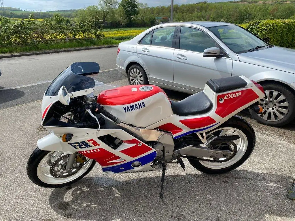 Quality Yamaha FZR250 3LN 249cc Used Sport Bike for Sale - UK