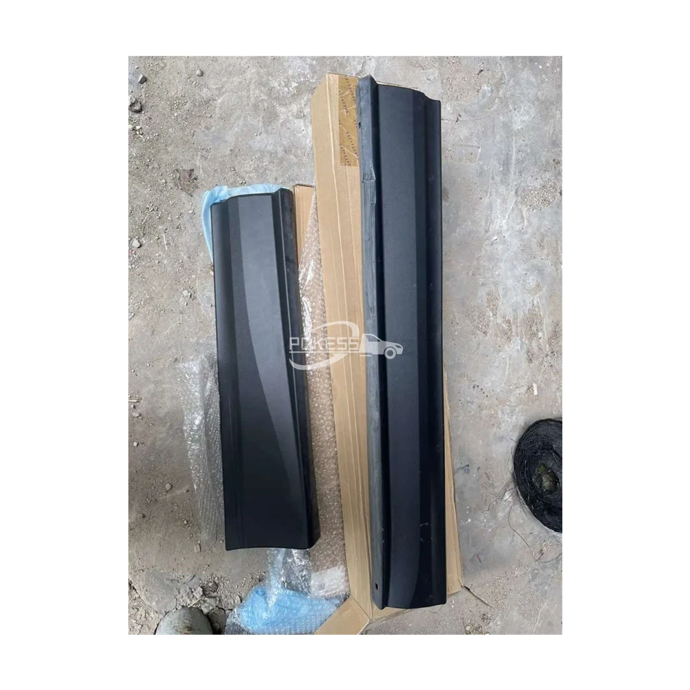 ABS Plastic Rear Door Moulding 84105273 Rear Door Moulding Right for ... — 3