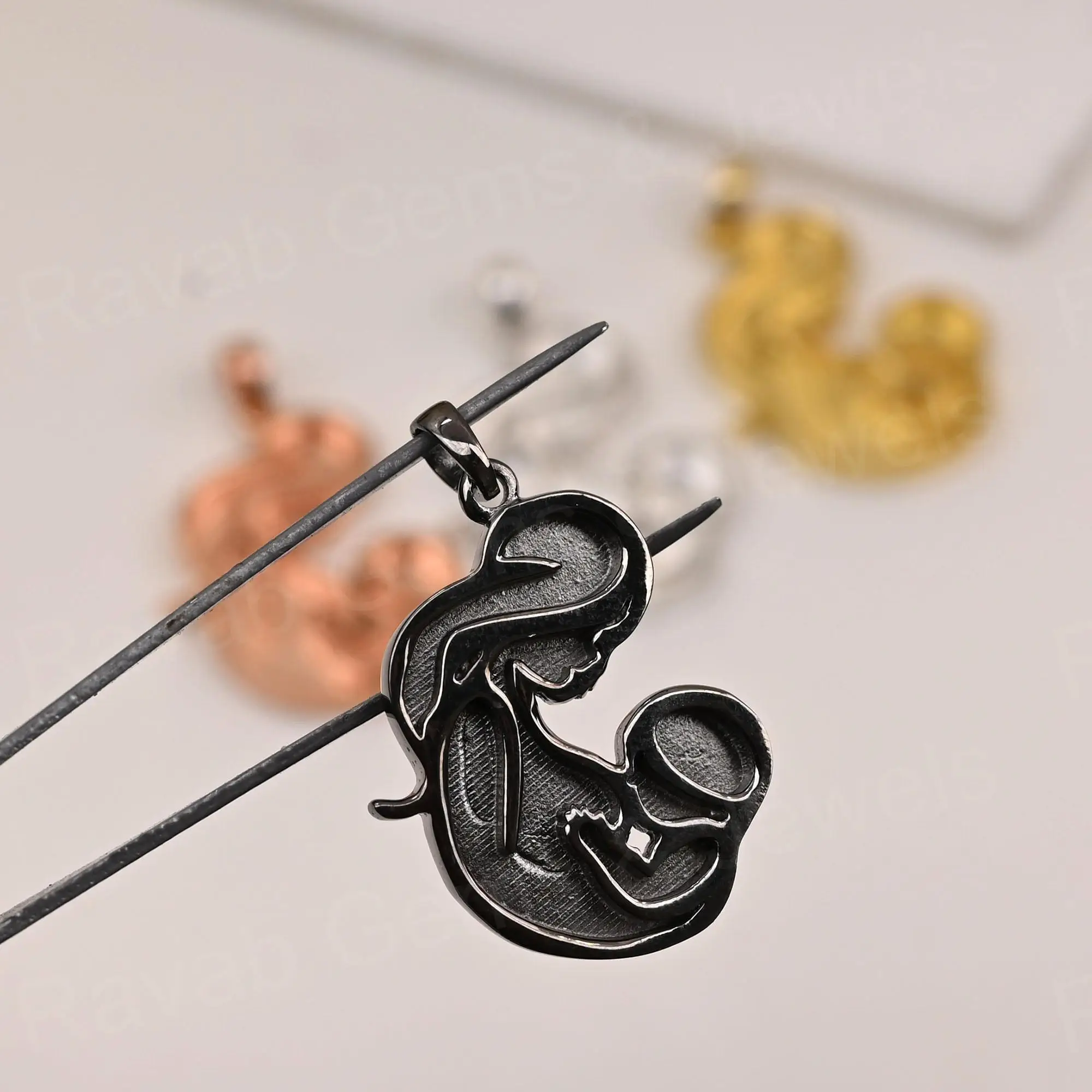 Handmade 14k Gold Plated Sterling Silver Mother Baby Mom Breastfeeding Blank Bezel Setting Pendant 32x22mm 18-inch Chain DIY Bag