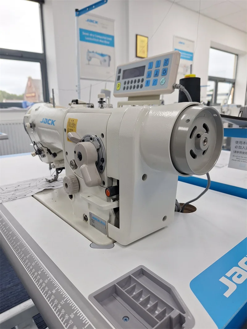 JACK 2284 Automatic Zigzag Machine - High-Speed & Reliable