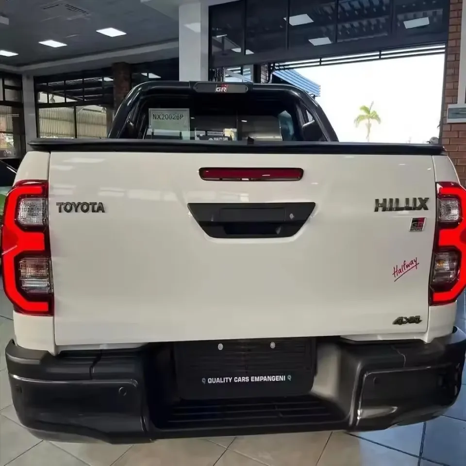 2018 2019 2020 2021 2022 2023 Used Cars Toyota Hilux SR5 Full Option