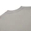 Gris oscuro