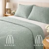 LIGHT GREEN