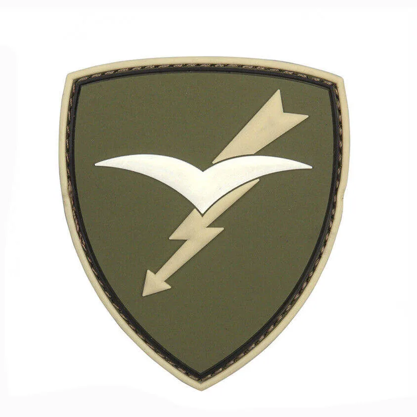 High Quality Custom PVC Silicone Rubber Patches with Valcro Backing Embroidered American Flag Design Garment Decoration Logos