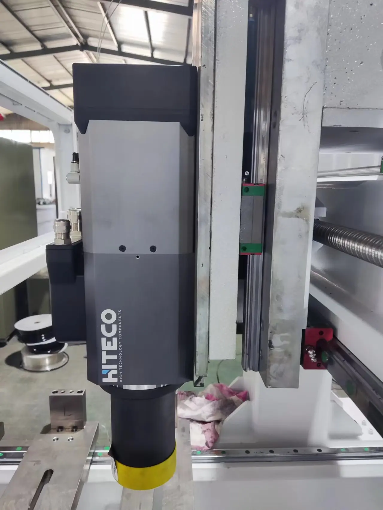CNC Machining Center for Aluminum Profile Drilling and Milling Machine for Windows and Curtain Wall