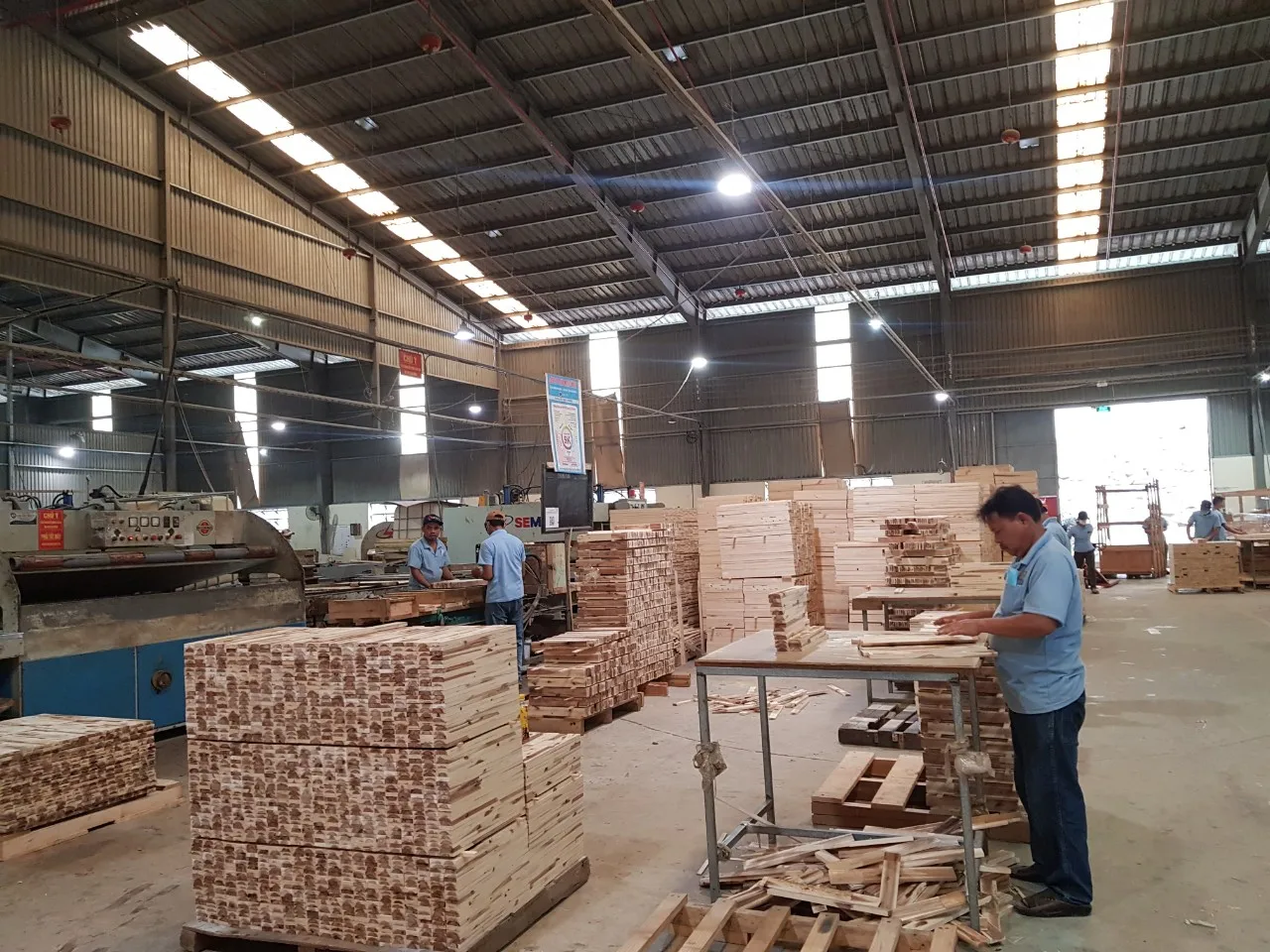 Vietnam Solid Wood Products Acacia Wood Sawn Timber Lumber Hard Wood
