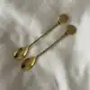 ทอง