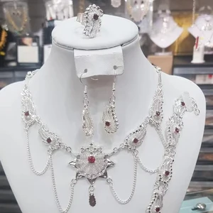 Dubai Vintage Imitation Earrings Classic Pearl Flower Copper Daily Life Perfect Anniversary Gift