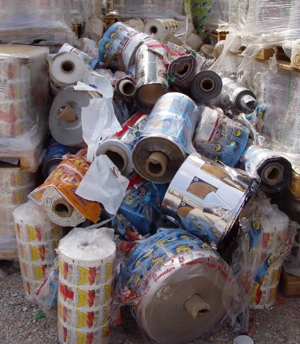 PP - POLYPROPYLENE (BOPP) PLASTIC FILM ROLLS (MIX COLOR) in BIG BAGS SCRAP / WASTE / STOCK for RECYCLING