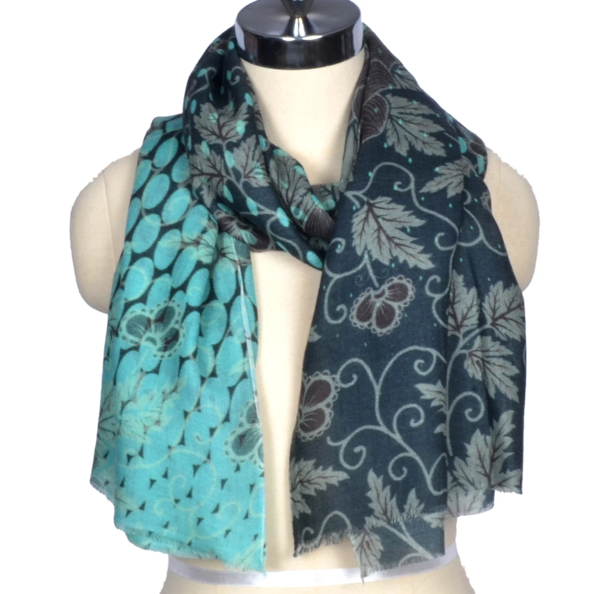 New Arrival Alphabet Wholesale Custom Printed Logo Women Scarves Shawls Indian Fine Linen Modal