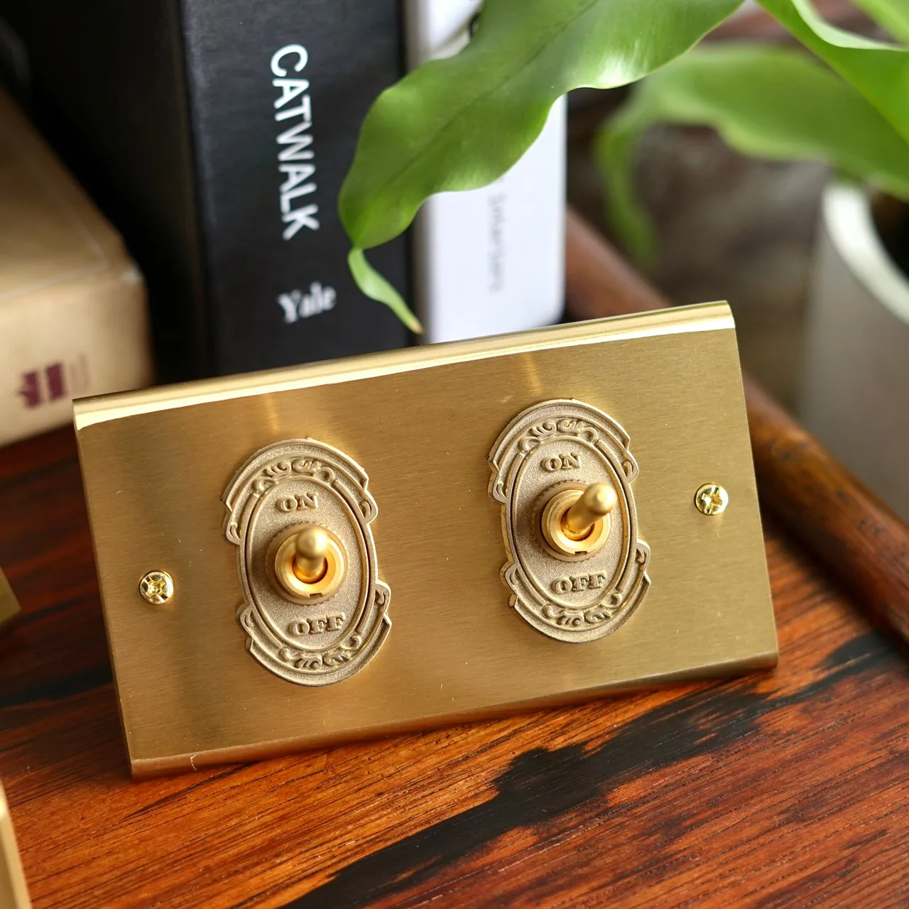 Vintage Brass Lever Toggle Switch 1-6 Gang 2 Way - Buy Wall Socket And ...