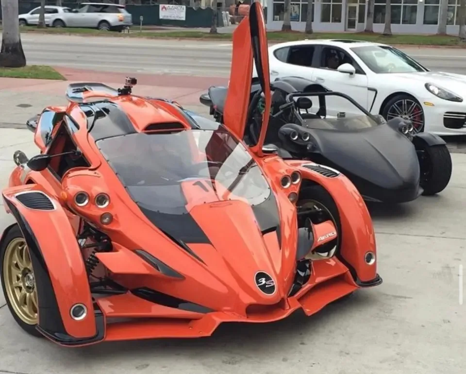 Top Quality Aero 3s T Rex 3 Wheel With Sound System Speaker Buy Aero