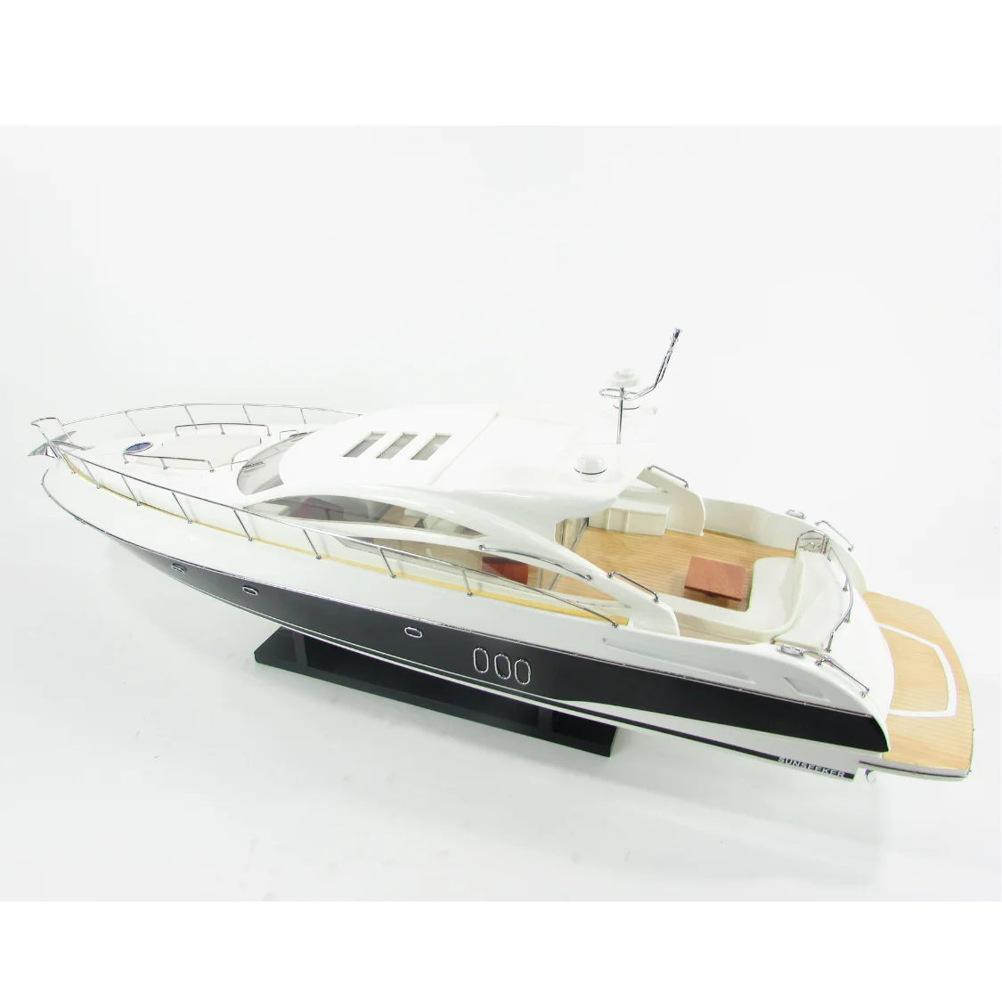 SUNSEEKER PREDATOR 62 WOODEN MODEL BOAT - HANDCRAFTED DISPLAY MODEL YACHT for DECORATION - MODERN YACHT MODEL