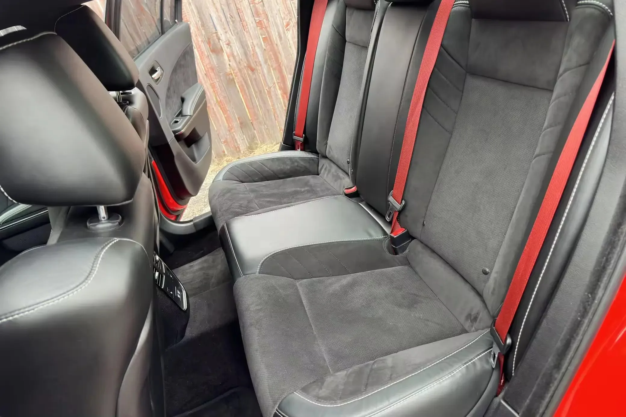 USED 2021 D0 dge C harg er SR T Hell cat 1 Owner Supercharged V8 Harman Kardon Audio Group Mostly Unmodified
