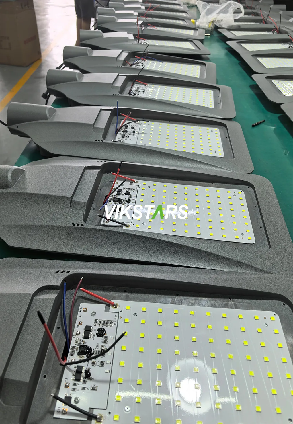 300w 500w 600w 1000w 1600w Solar Street Light High Lumen 170lm/W For Road / Street Led Solar Lights