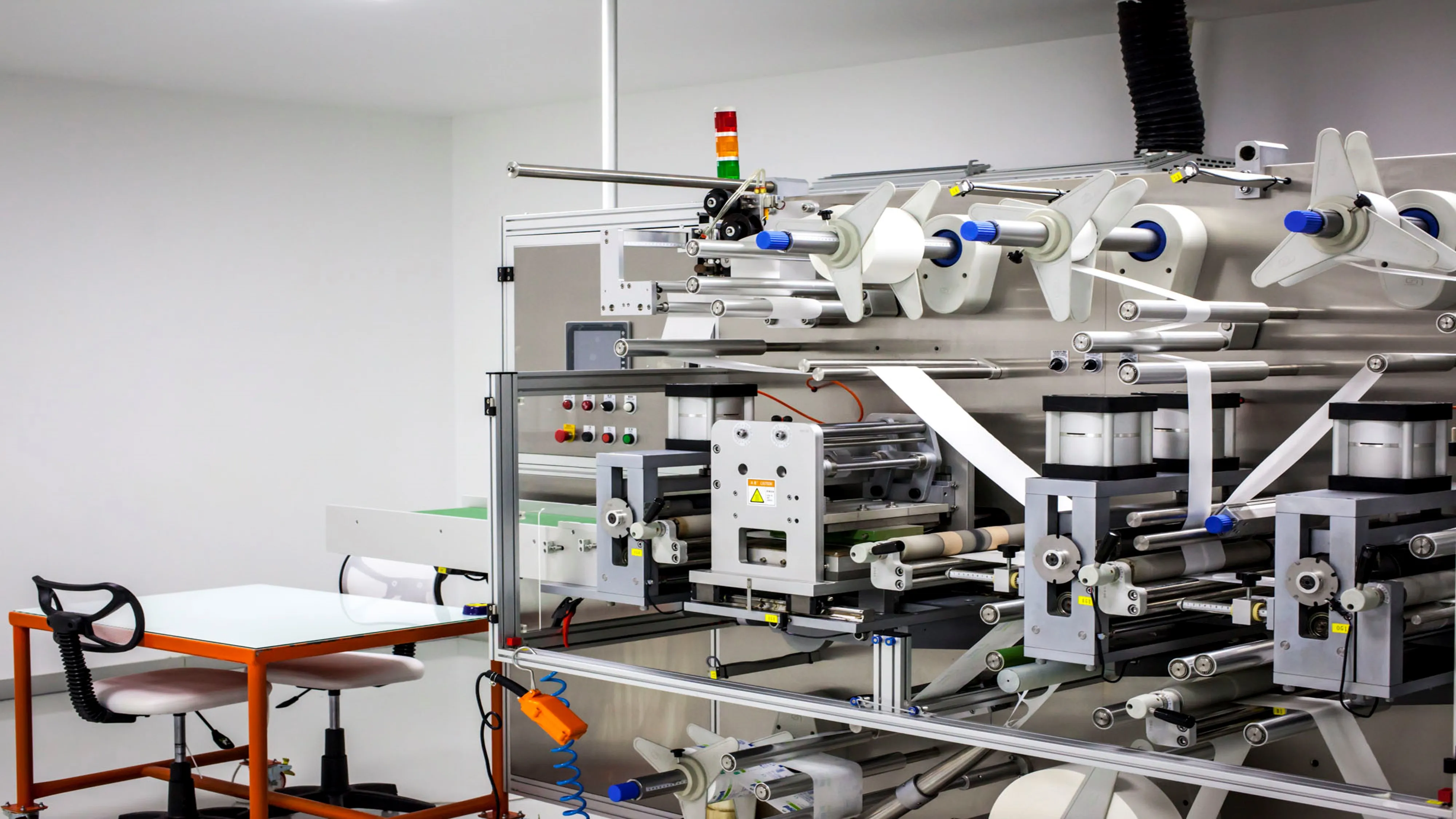 Silk Surgical (5mx5cm) Tape Easily Tear Lengthwise And Widthwise Xray