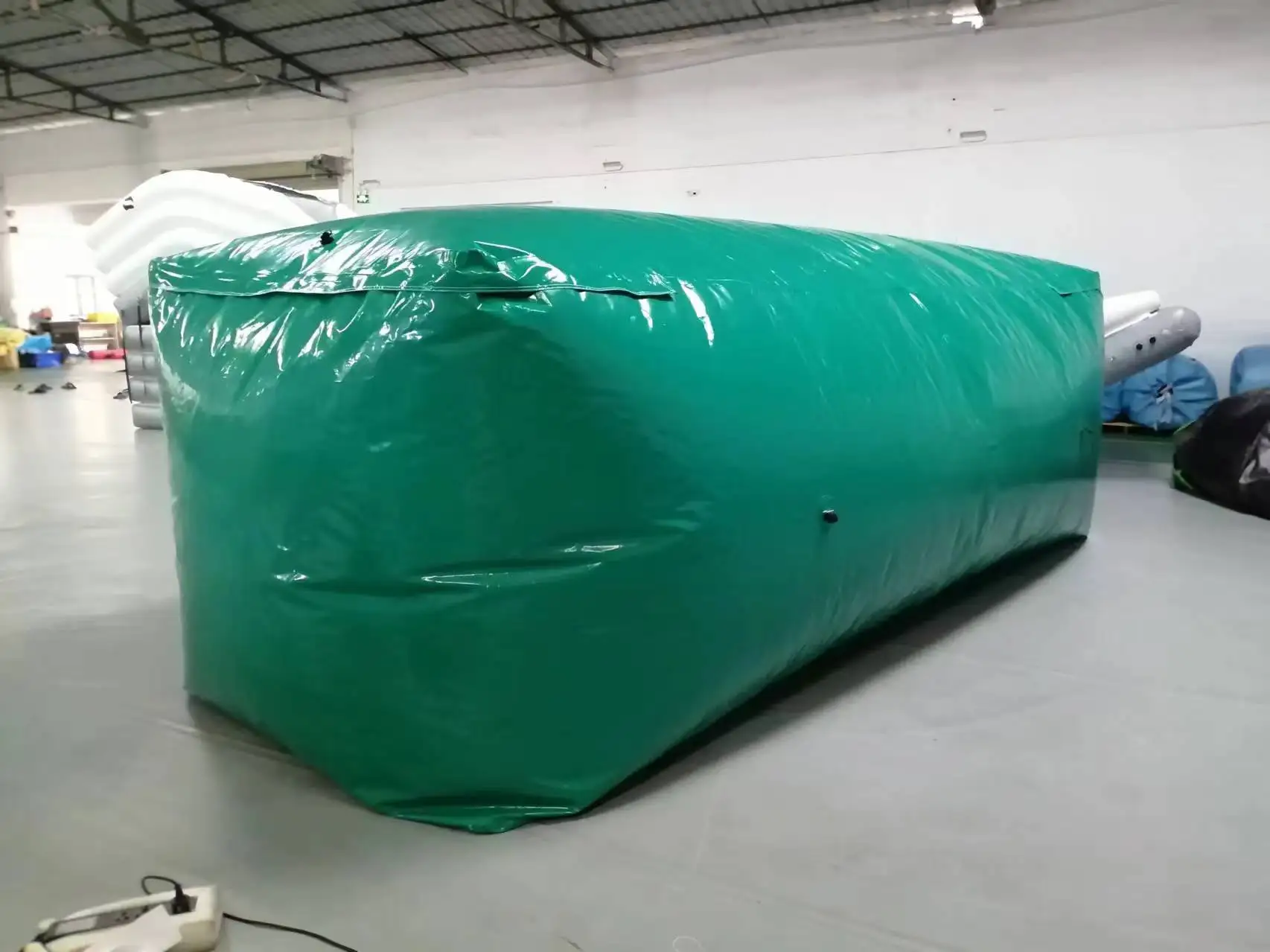 Custom Universal Waterproof Flood Protection Inflatable Car Cover for Outdoor Garage Use