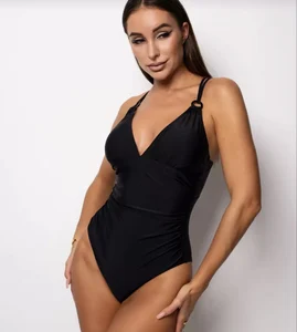 Elegant One Piece Bikini for Women - Stylish Swimwear 2026 Collection