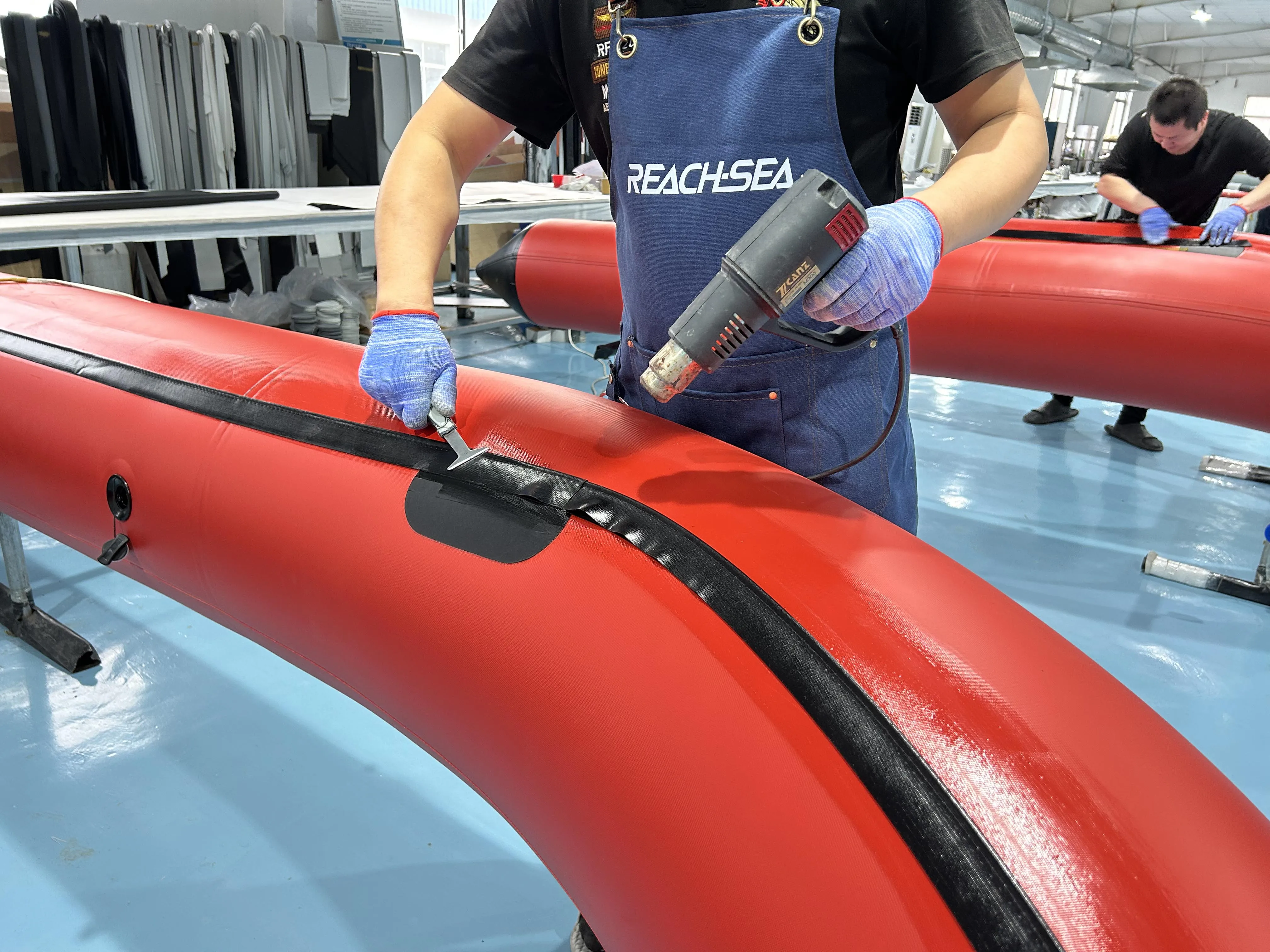 Reachsea New Design Inflatable Fishing Dinghy Canoe Pontoon Boats Belly