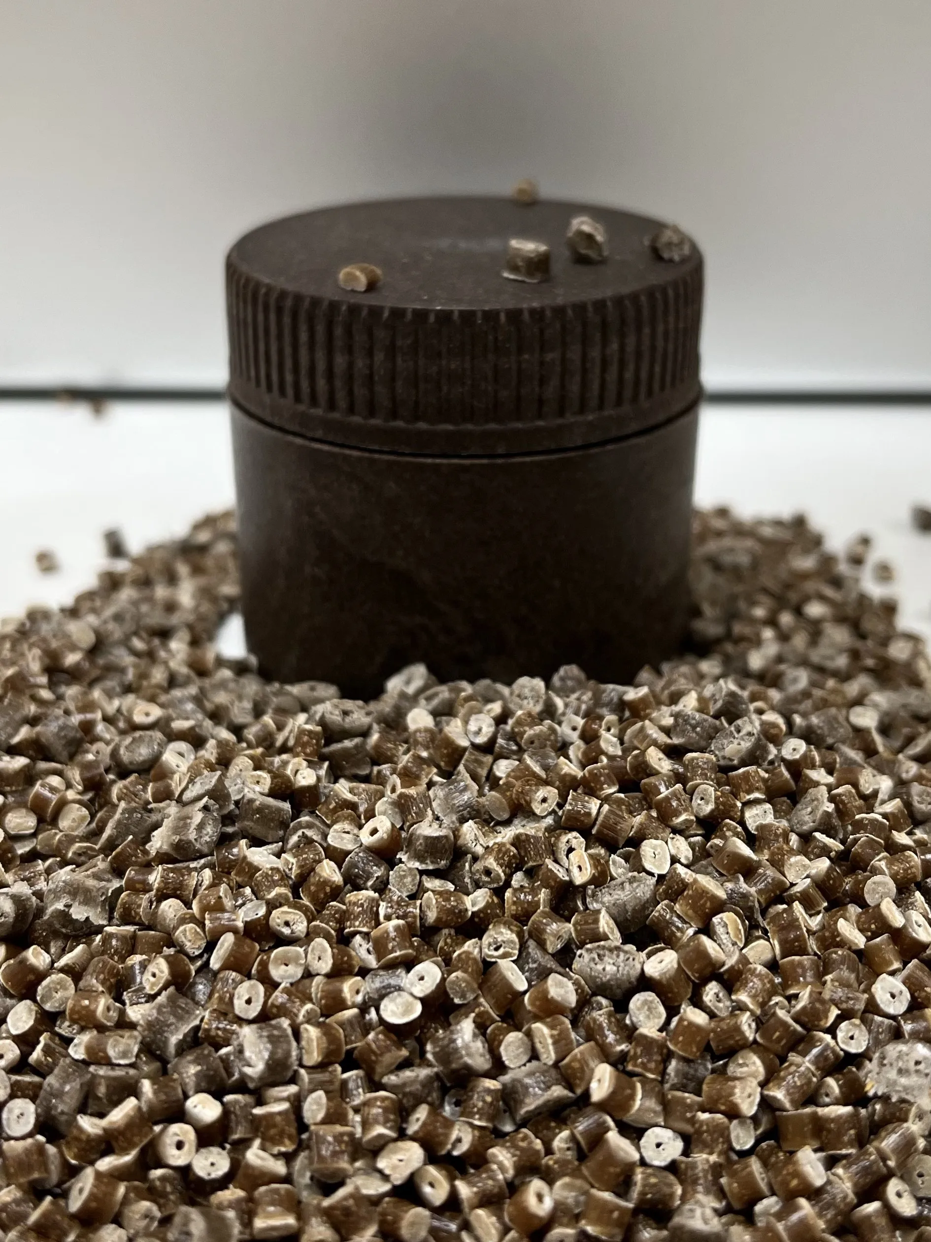 Bulk Sell Biodegradable Plastic Raw Material From Coffee Ground To Make