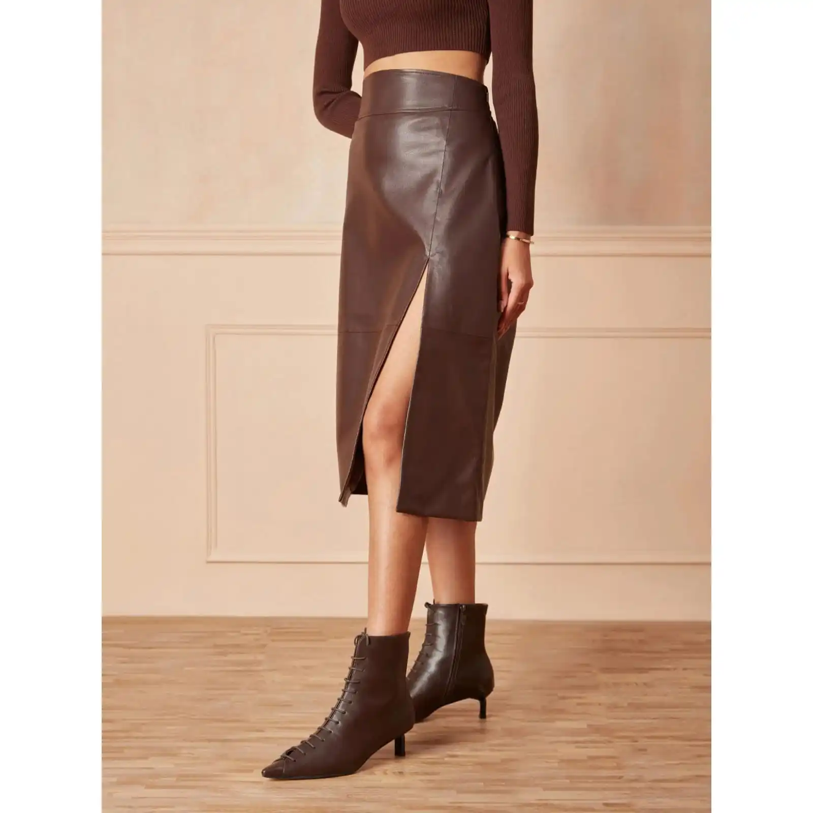Classy And Elegant Front Slit Women's Leather Skirt In High Quality